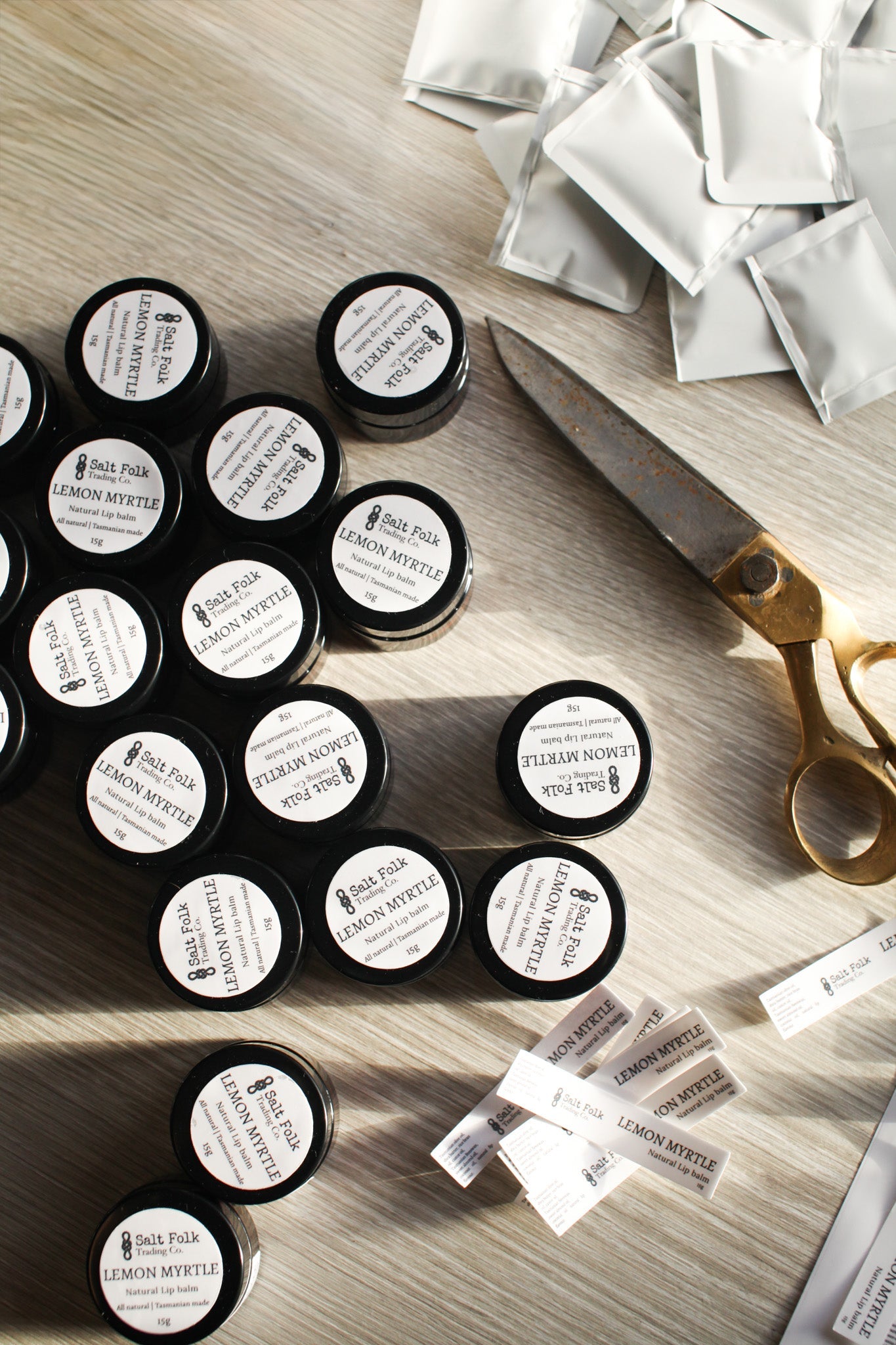 Hydrating Lip butter balm - Salt folk trading coSalt folk trading co